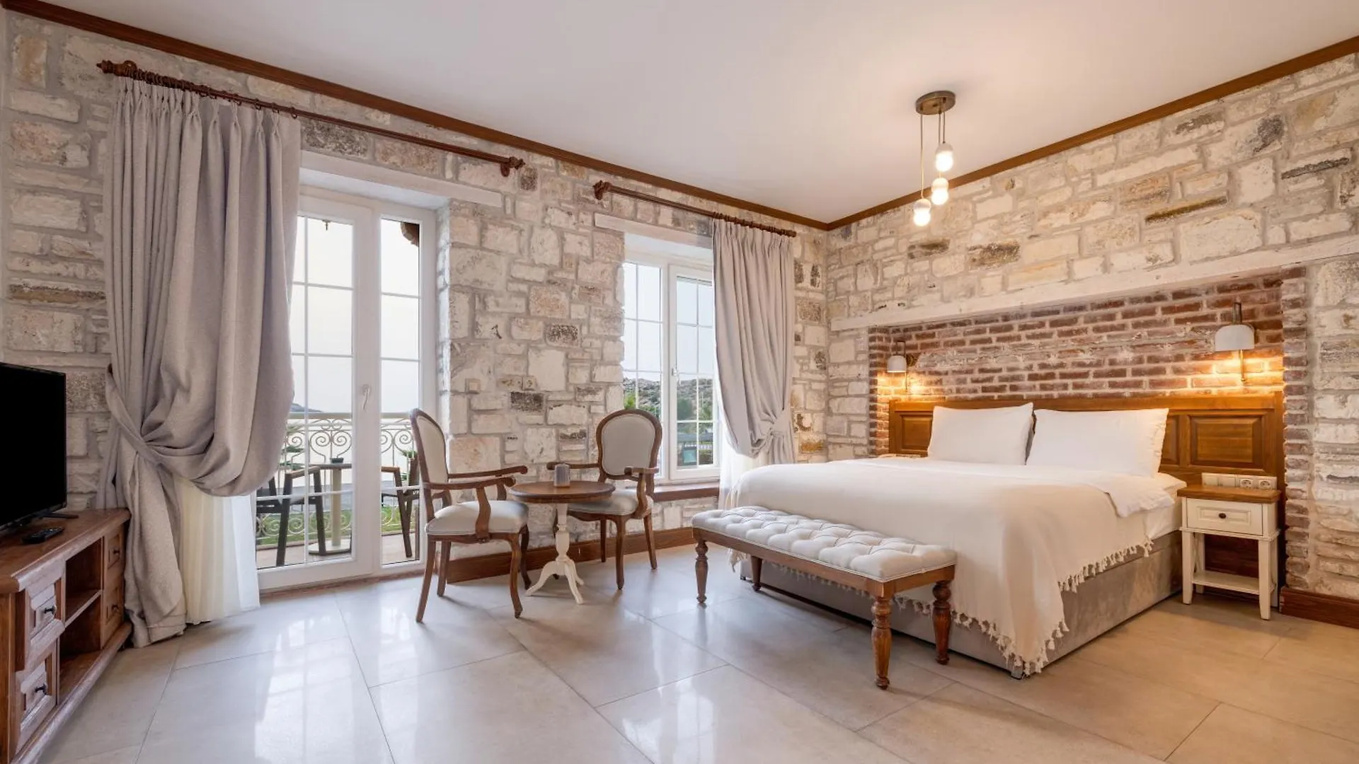 **  Navalia Hotel Foca Turkey